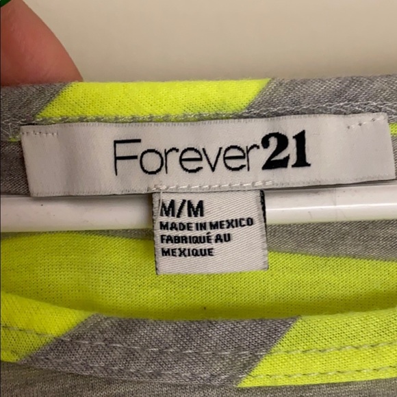 2 for $15 Forever 21 half sleeve crewneck shirt - Picture 3 of 4